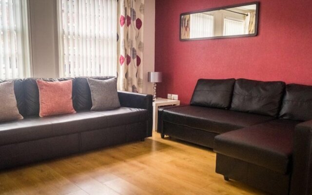 The Racecourse Gathering 5 Bed - Sleeps 12 City Centre Within Walls