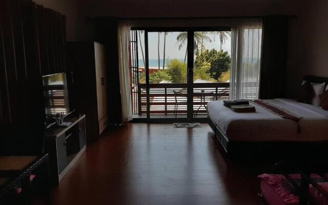 Lipe Banyan Apartments
