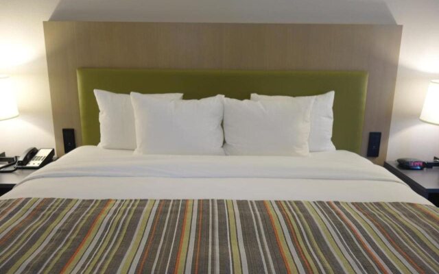 Country Inn & Suites by Radisson, La Crosse, WI