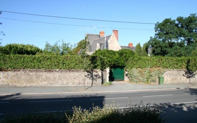 Manoir du Rivet ( Chambres d'Hôtes)