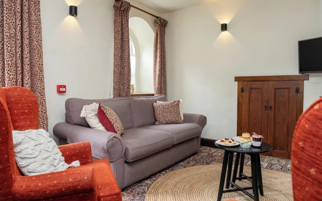 Watermouth Castle, South Court Apartment