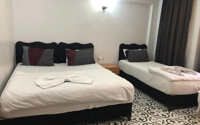 Reydel Hotel