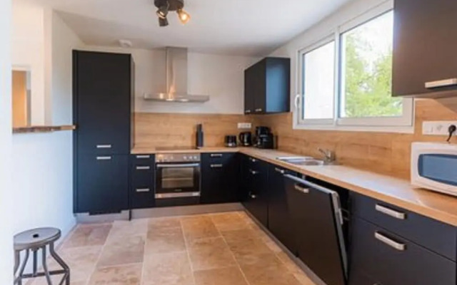 Modern Villa With Large Garden