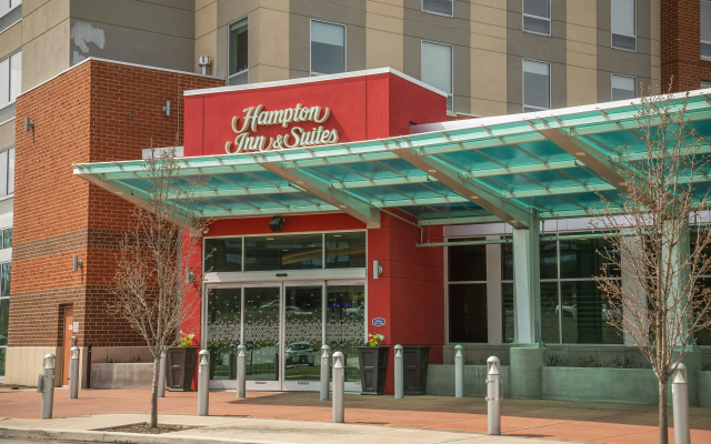Hampton Inn & Suites Erie Bayfront