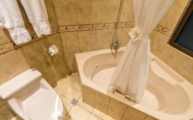 Hermosa Heights Villa 24