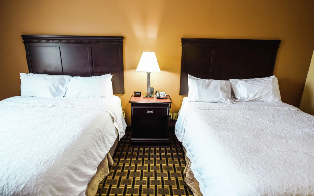 Hampton Inn and Suites Pine Bluff