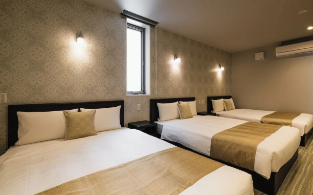 Grand Base Yakuin Odori