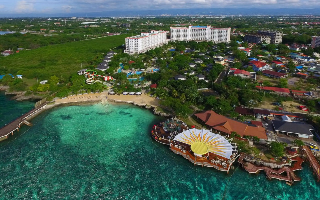 JPark Island Resort & Waterpark