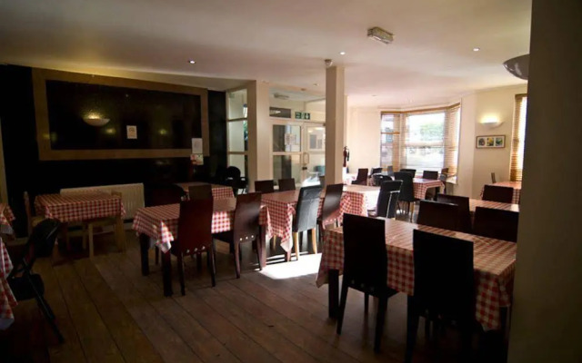 Gloucester Hotel