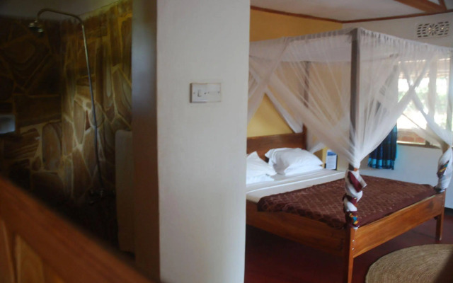 Honey Badger Lodge Moshi
