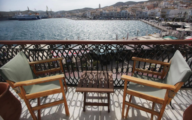 Aktaion Hotel