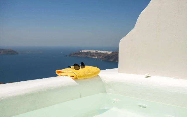 Amaze Suites