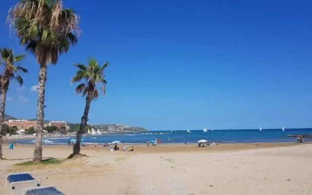 Bonito apartamento en la playa