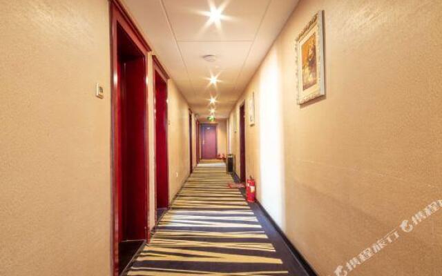 Yinhao Hotel (Yinchuan South Gate Plaza)