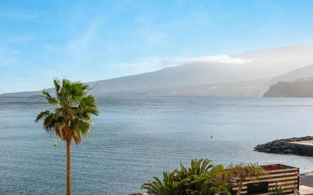 Apartment in Radazul With Stunning Sea Views