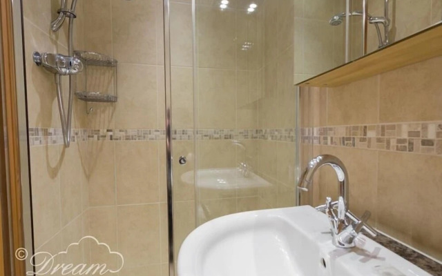 Beach View Apartment 2