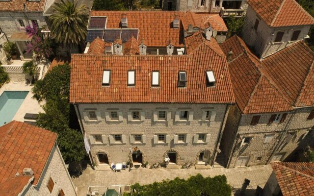 Apartment Perast