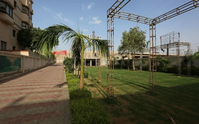 OYO 7812 Shree Radha Resort