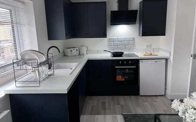 Luxury 2-bed Apartment Lindley Huddersfield