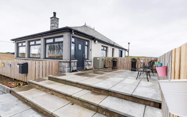 Stunningly Refurbished 1 bed Home on the N/e Coast