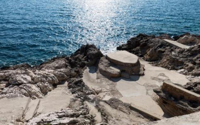 Three-Bedroom Holiday Home in Potomje