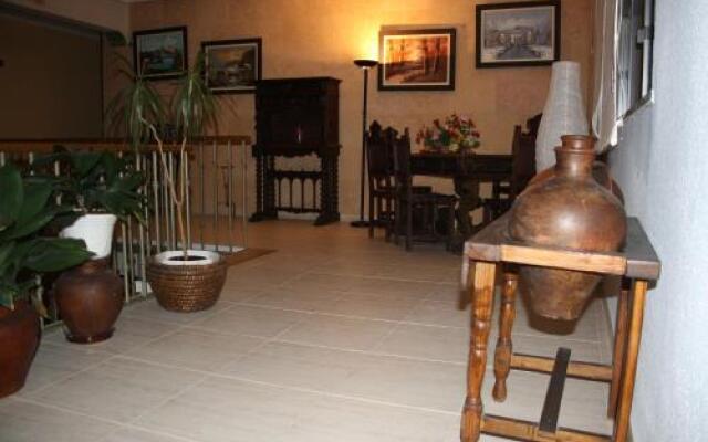 Hotel Cuatro Calzadas