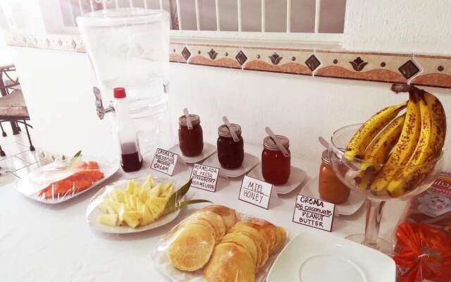 Alexandross Hostel BnB