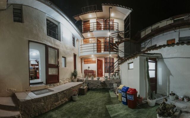 Askha Cusco Inn