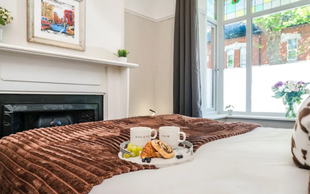 Cosy 4-bed - Sleeps 7, Garden & Pet-friendly