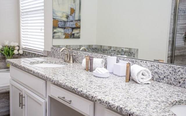 4718sh - Storey Lake 6 Bedroom Villa