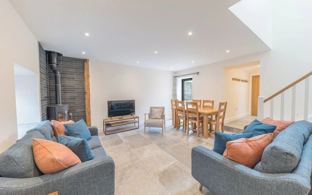 No 2 The Coach House