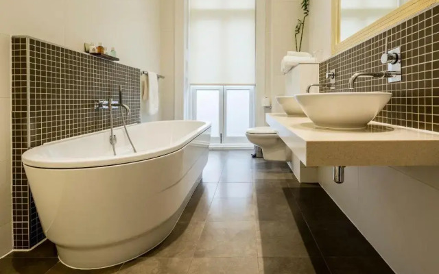 Montagu Place Hotel