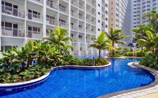 Live Just Steps Away From Mall of Asia