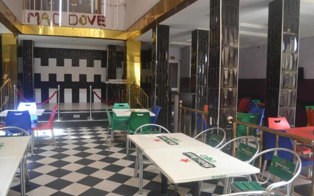 Mac Dove Lounge & Suites ltd