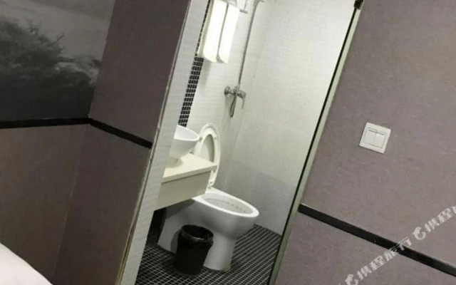 Shujun Hostel
