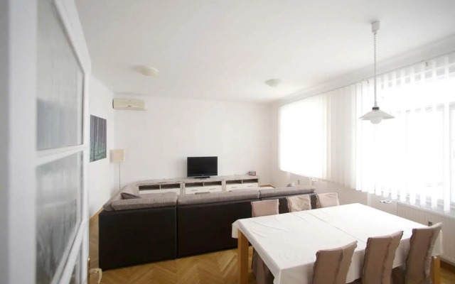 Skyscraper Apartment Tour As