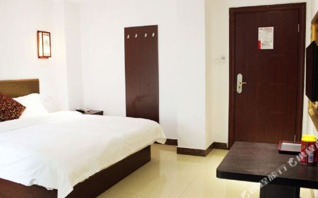 Menglan Business Hotel