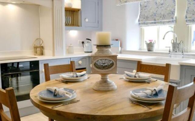 Graydon Cottage