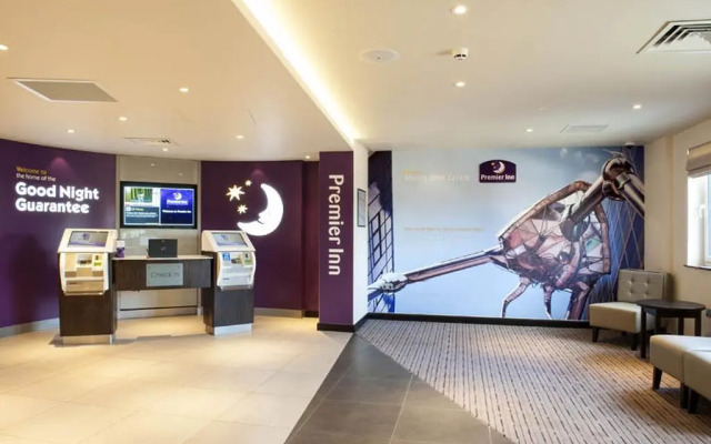 Premier Inn Woking Town Centre