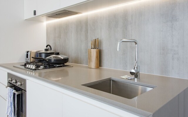 Avant Tower Apartment