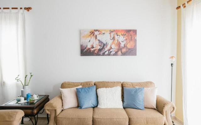 Aphrodite Gardens No.9 Luxury Apt
