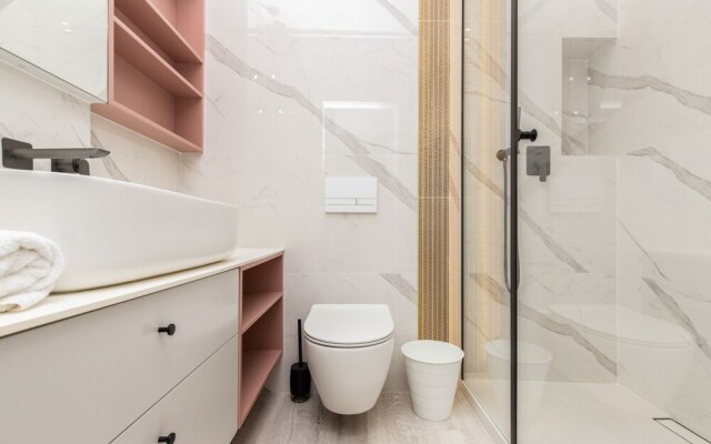 Harmonia Oliwska Gdansk by Renters