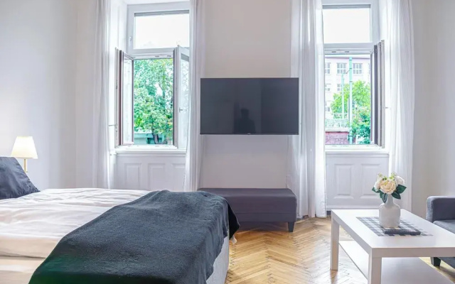 Comfy City Apartment Near AKH Hospital
