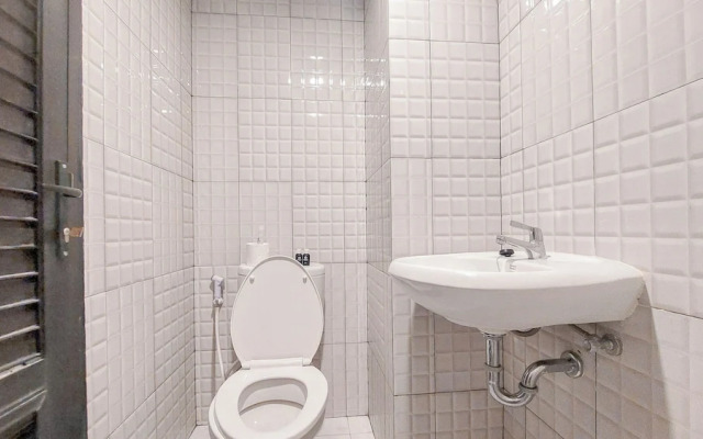 Best Deal Studio Apartment At De Prima