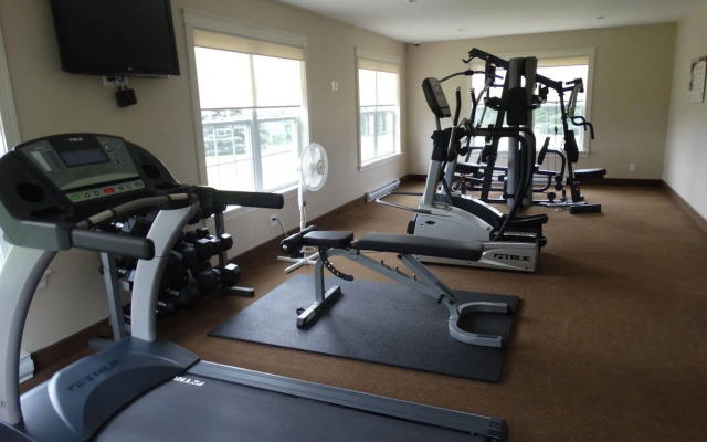 Amsterdam Inn & Suites Sussex