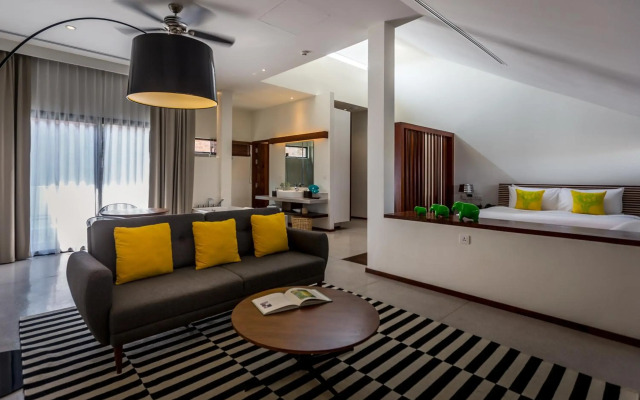 The Aviary Hotel