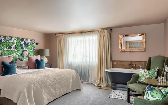 The Falstaff Hotel