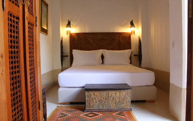 El Morocco Hotel