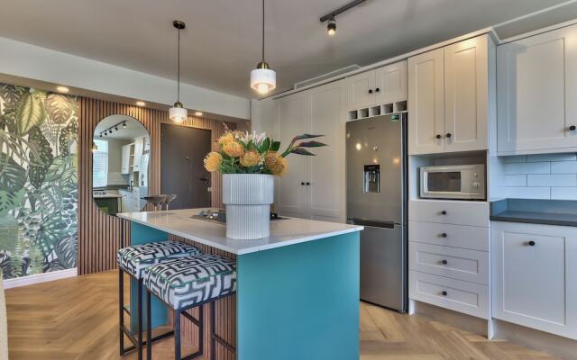 437 St Martini Gardens