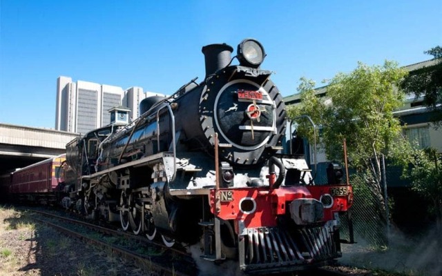 Train Lodge